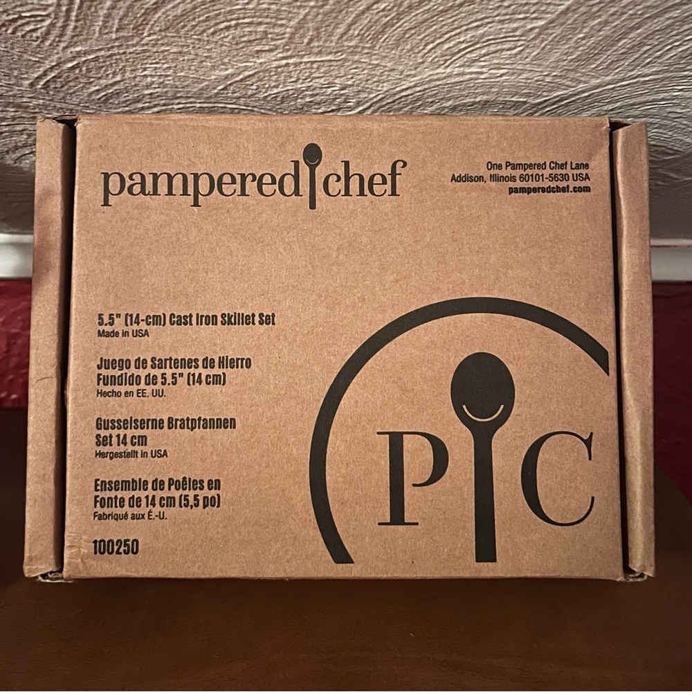Pampered Chef Cast Iron Skillet Set